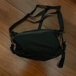 Lululemon crossbody bag